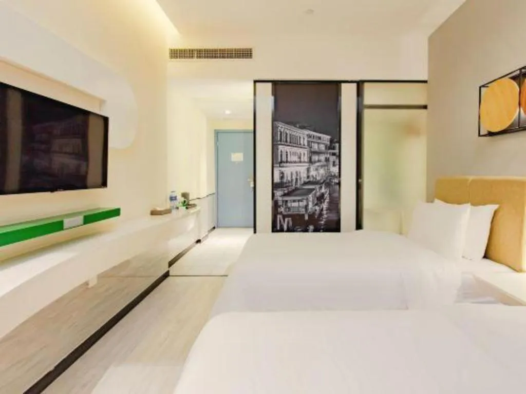 Bed in Ibis Styles Chengdu Chunxi Taikoo Li Hotel