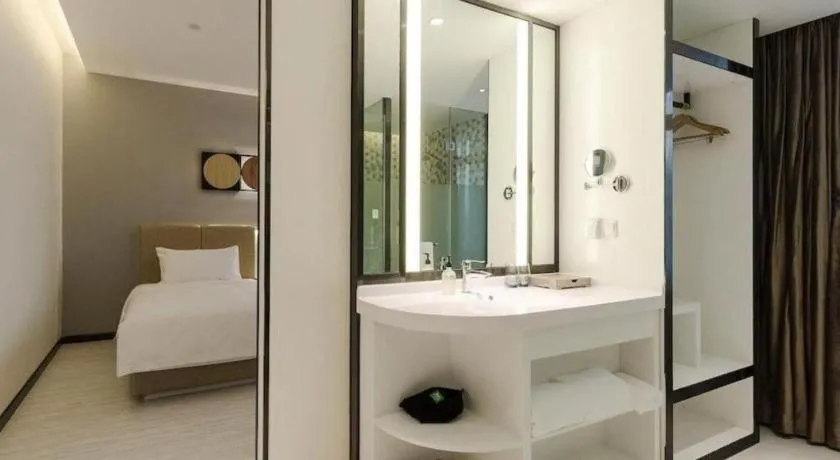 Bed in Ibis Styles Chengdu Chunxi Taikoo Li Hotel