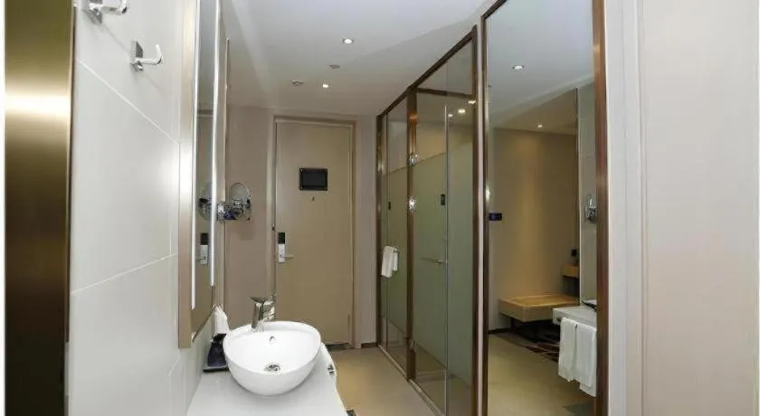 Lavande Hotel Bejing West Station South Square Lize Commercial Zone