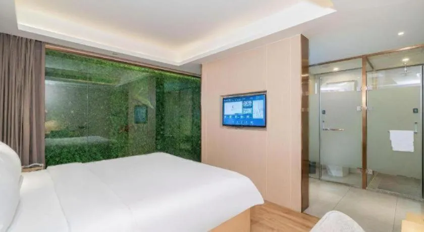 Bed in Lavande Hotel Bejing West Station South Square Lize Commercial Zone