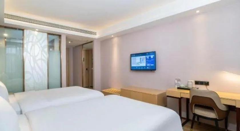 Bed in Lavande Hotel Bejing West Station South Square Lize Commercial Zone