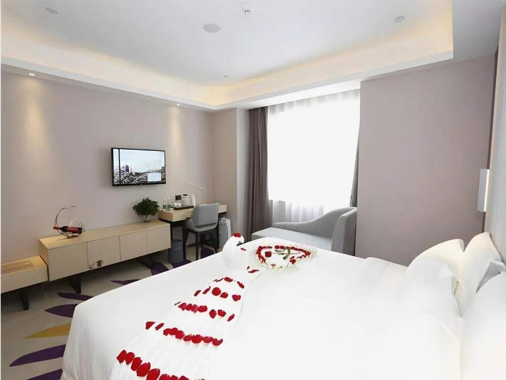 Bed in Lavande Hotel Bejing West Station South Square Lize Commercial Zone
