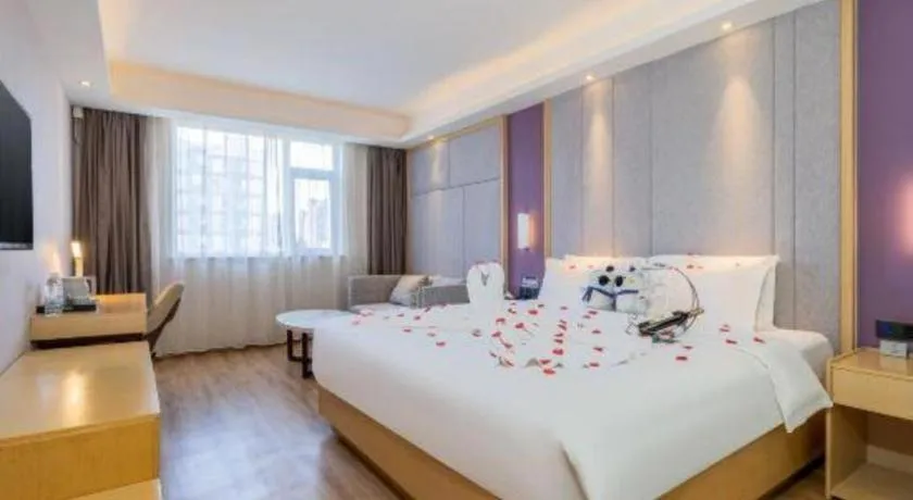 Bed in Lavande Hotel Bejing West Station South Square Lize Commercial Zone