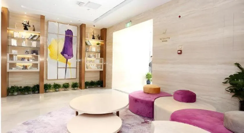 Lavande Hotel Bejing West Station South Square Lize Commercial Zone