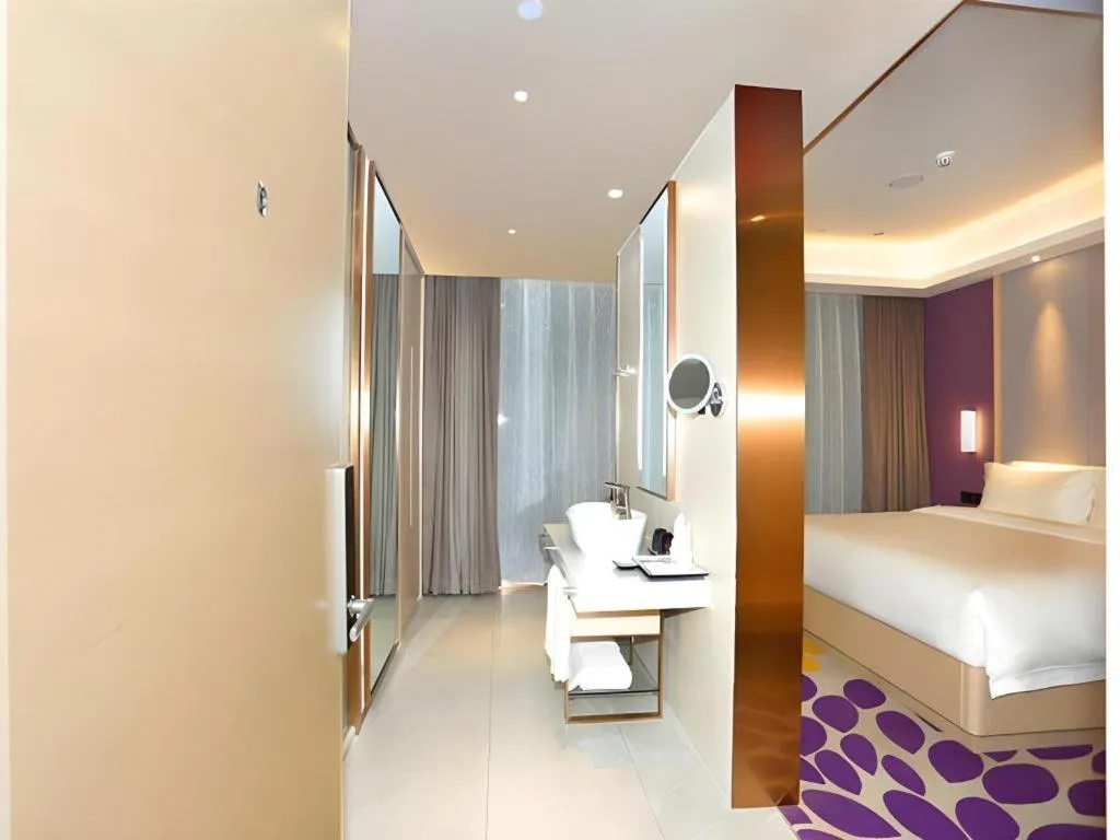 Bed in Lavande Hotel Bejing West Station South Square Lize Commercial Zone