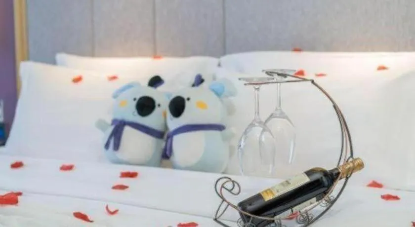 Bed in Lavande Hotel Bejing West Station South Square Lize Commercial Zone