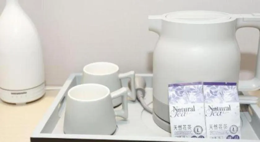 Lavande Hotel Bejing West Station South Square Lize Commercial Zone