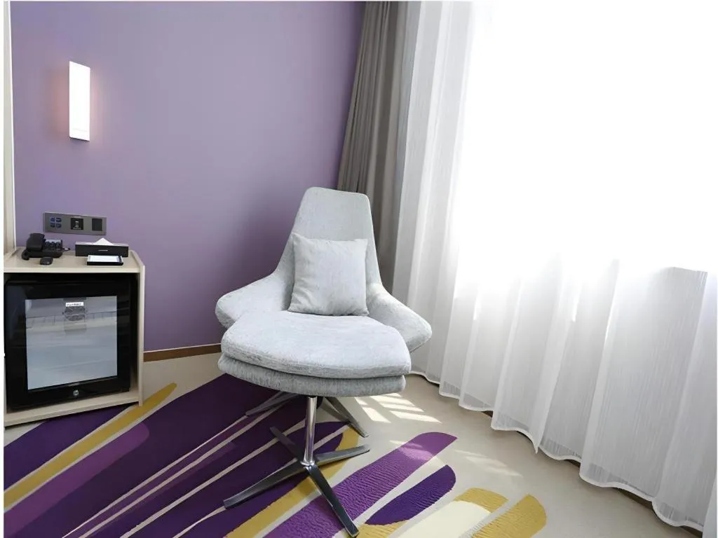 Lavande Hotel Bejing West Station South Square Lize Commercial Zone