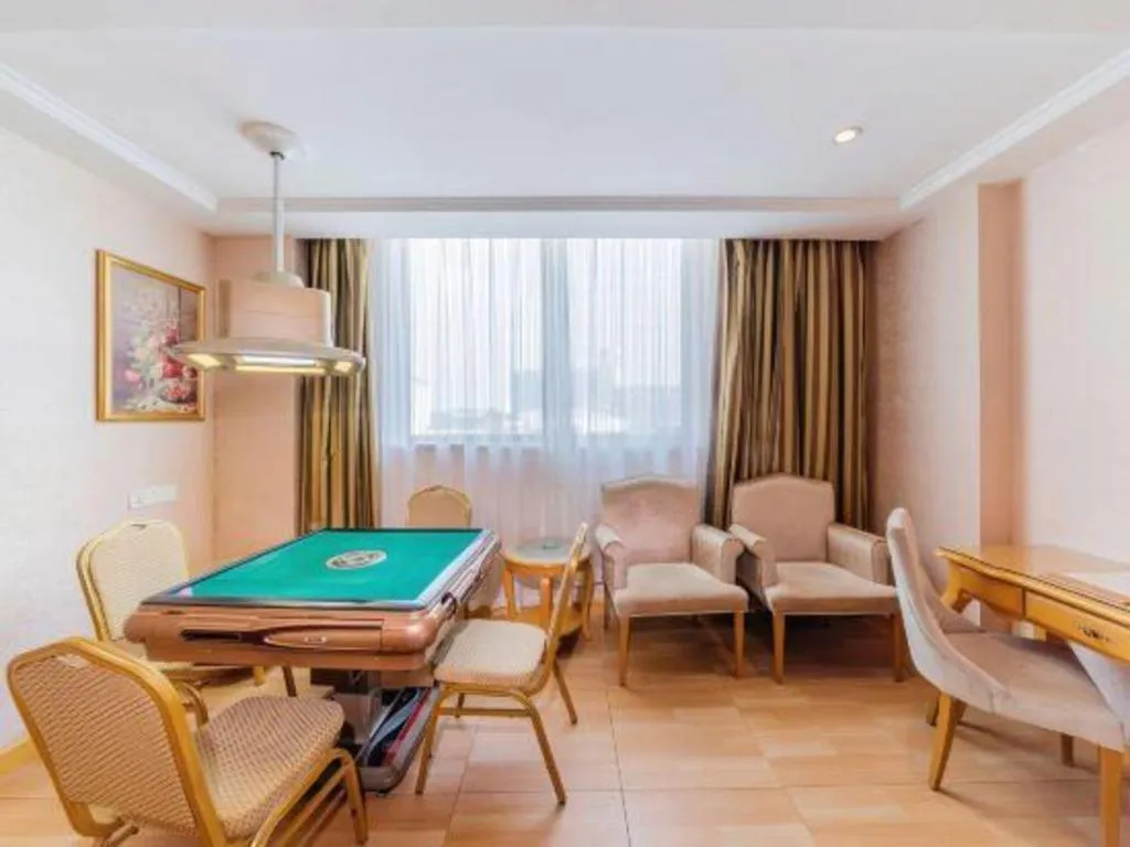 Vienna Hotel Guangdong Qingyuan Wanda Plaza Xincheng Beijiang