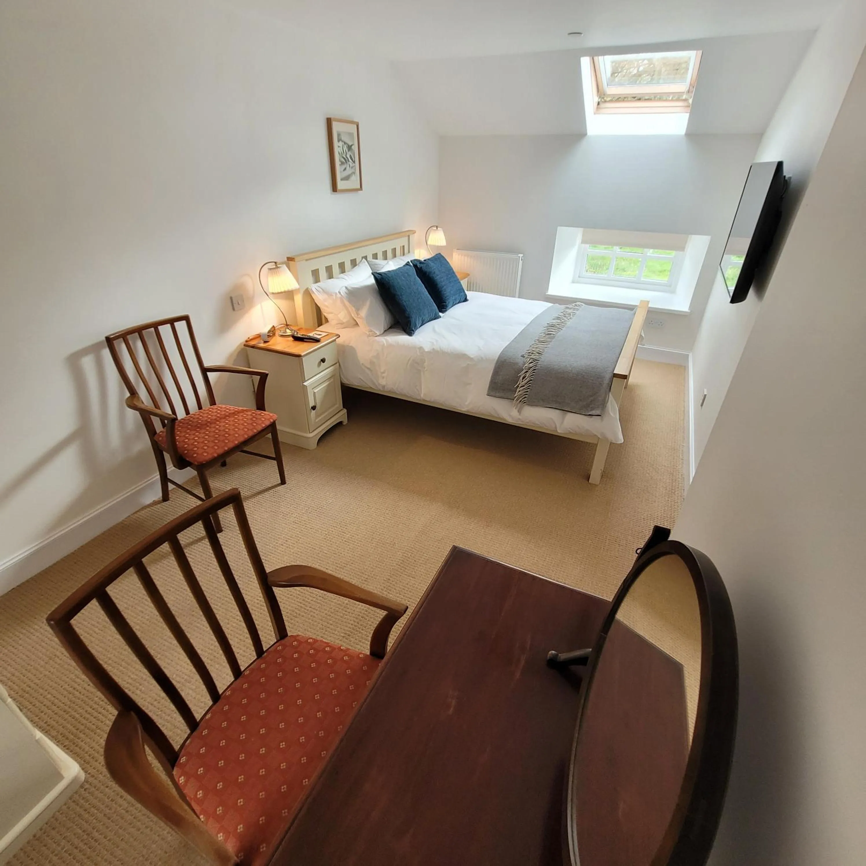 Bed in Loch Lomond Finnich Cottages