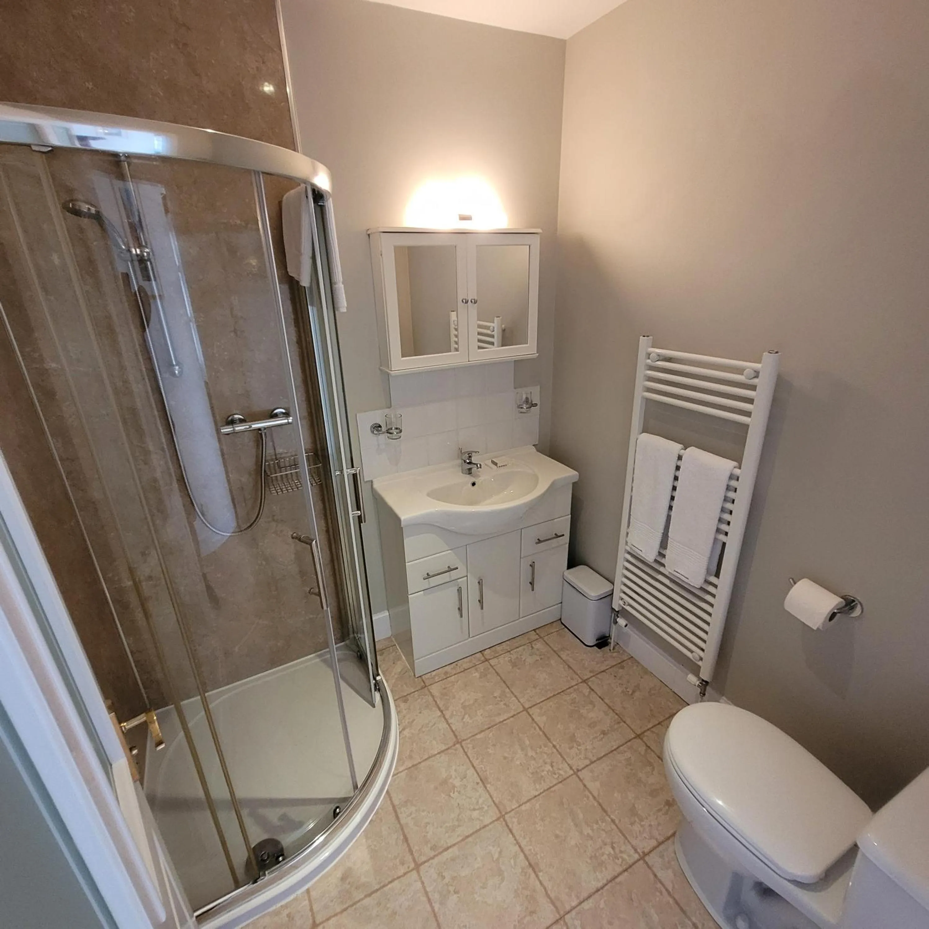 Shower in Loch Lomond Finnich Cottages