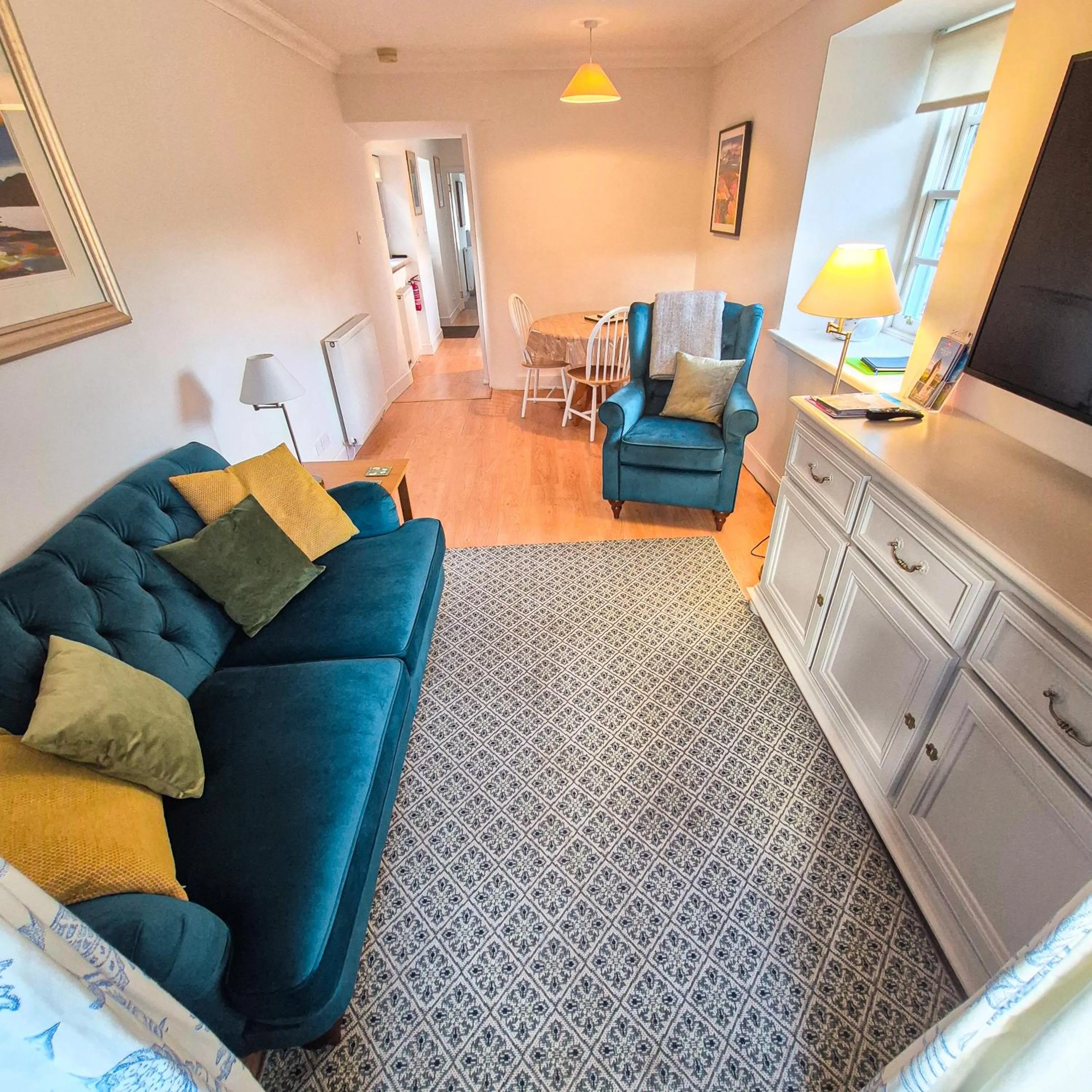 Living room in Loch Lomond Finnich Cottages