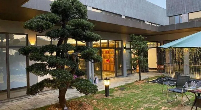 SongShan Lake PingShang Serviced Hotel