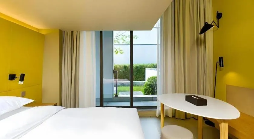 Bed in SongShan Lake PingShang Serviced Hotel