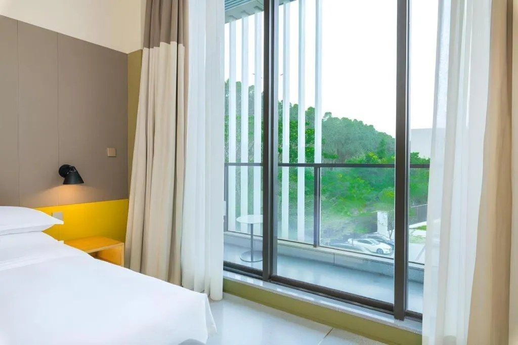 Bed in SongShan Lake PingShang Serviced Hotel