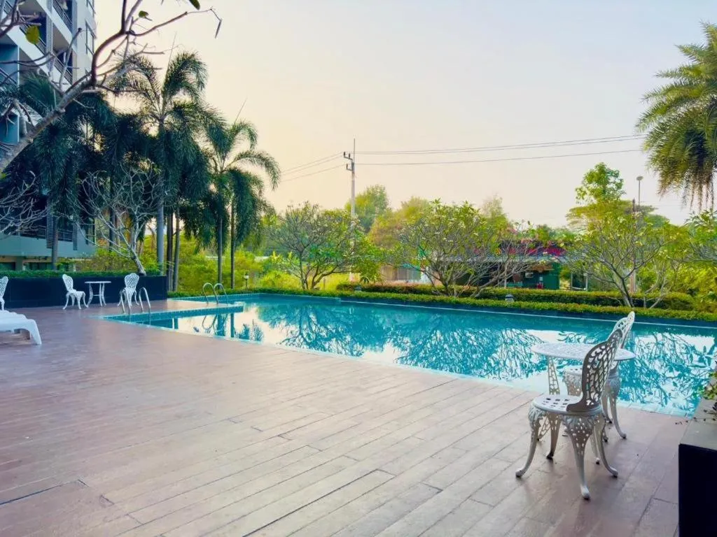 Baan Bangsare Resotel Chonburi