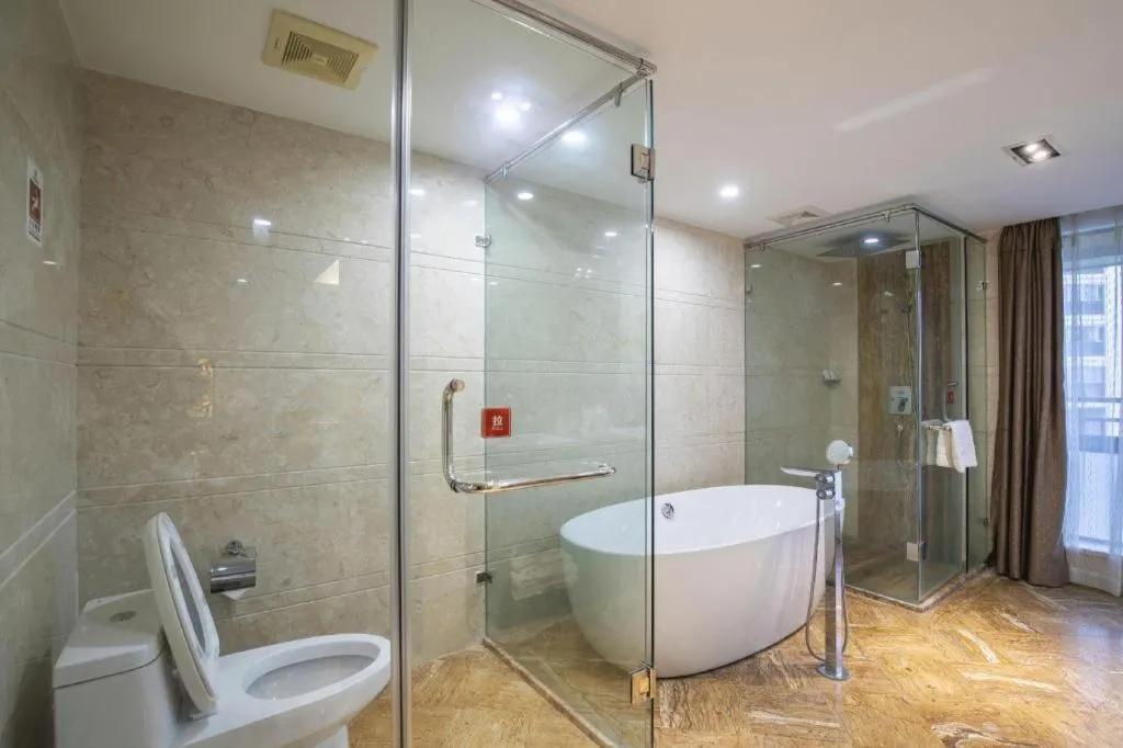 Ramada Encore by Wyndham Qionghai Downtown