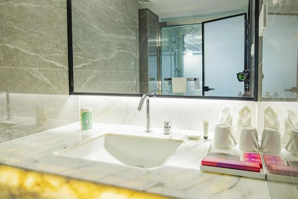 Ramada Encore by Wyndham Qionghai Downtown