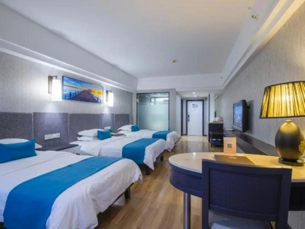 Bed in Ramada Encore by Wyndham Qionghai Downtown