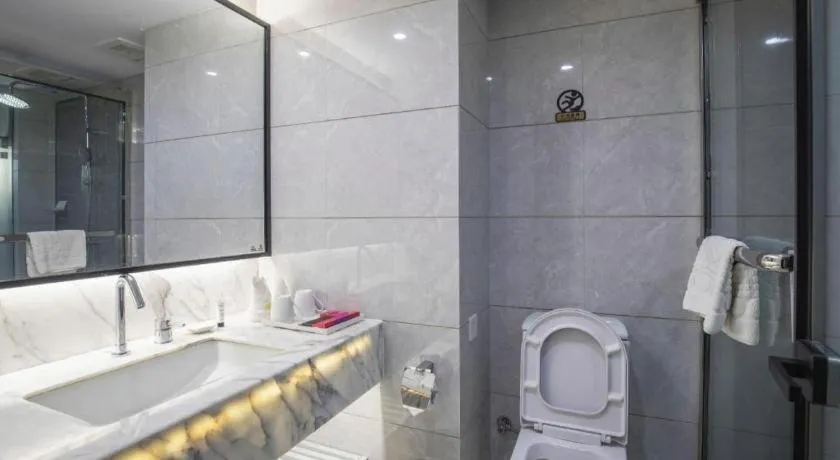 Ramada Encore by Wyndham Qionghai Downtown