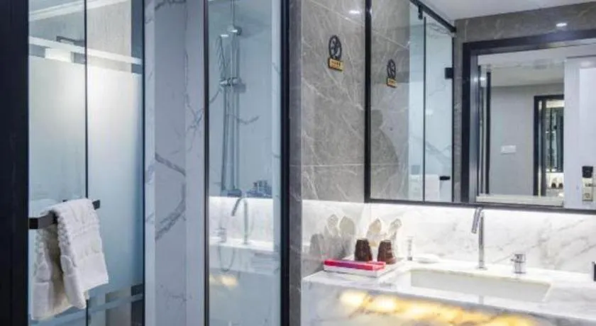 Ramada Encore by Wyndham Qionghai Downtown