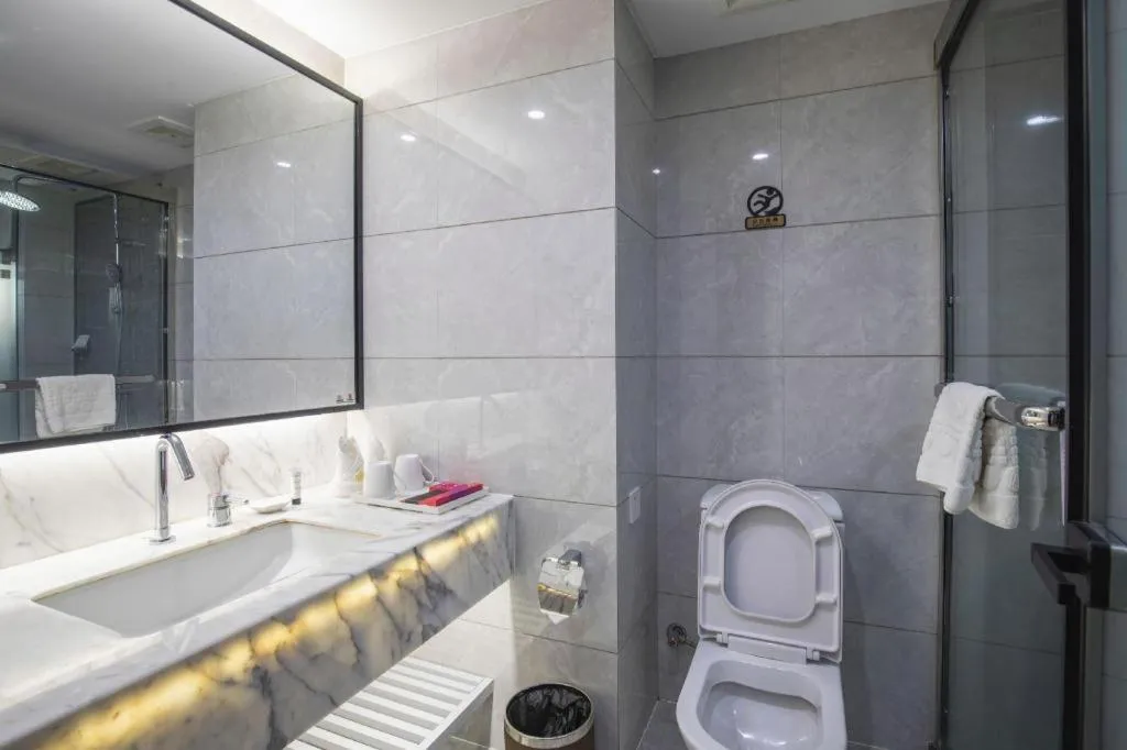 Ramada Encore by Wyndham Qionghai Downtown