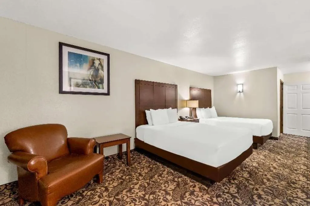 Bed in Best Western George West Executive Inn
