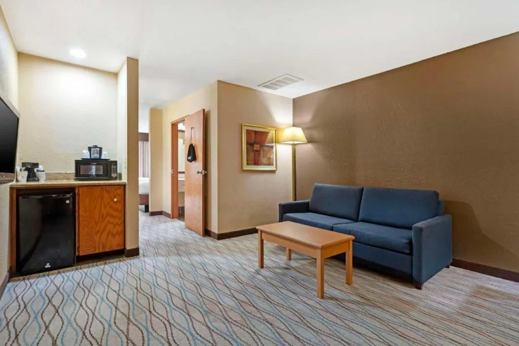 Best Western Locust Grove Inn & Suites