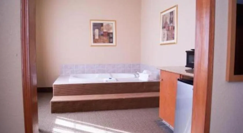 Bed in Best Western Locust Grove Inn & Suites