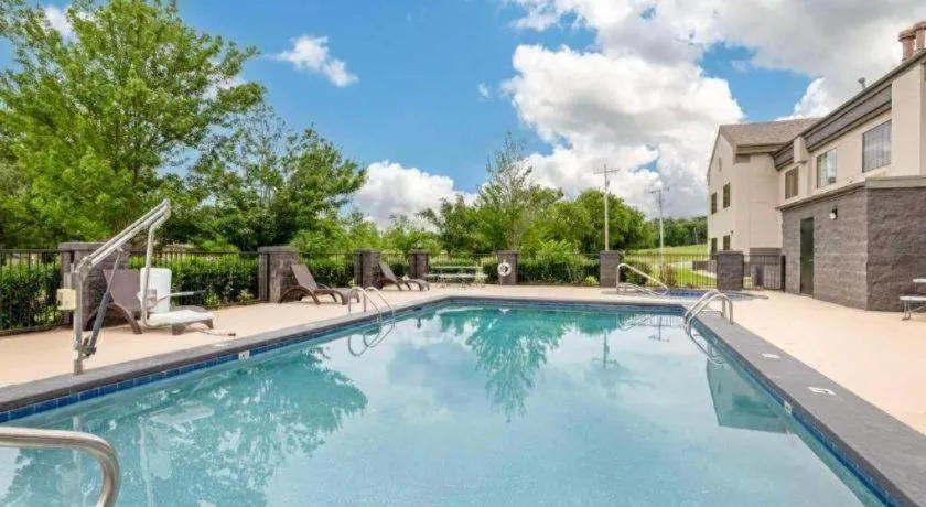 Best Western Locust Grove Inn & Suites