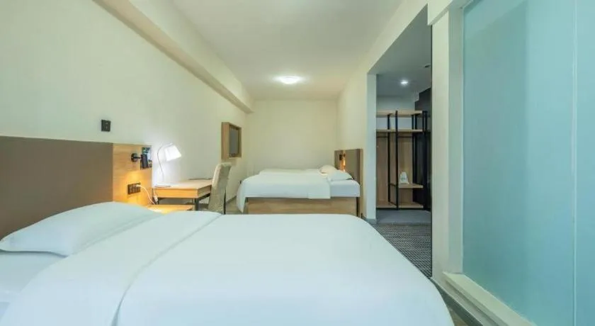 Bed in GreenTree Inn Weihai Liugongdao Wharf Qingdao North Road Express Hotel