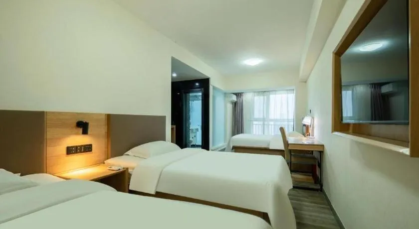Bed in GreenTree Inn Weihai Liugongdao Wharf Qingdao North Road Express Hotel