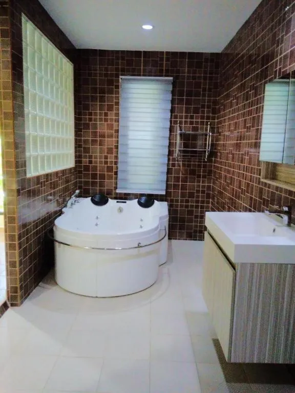 Kamala Tropical Garden Hotel