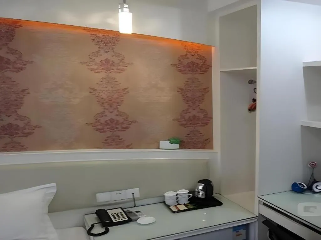 Xinghe Xinfeng Hotel Railway Station & Bus Station Branch