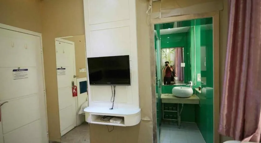 Xinghe Xinfeng Hotel Railway Station & Bus Station Branch