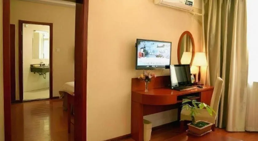 GreenTree Inn Jinan Quancheng Hotel