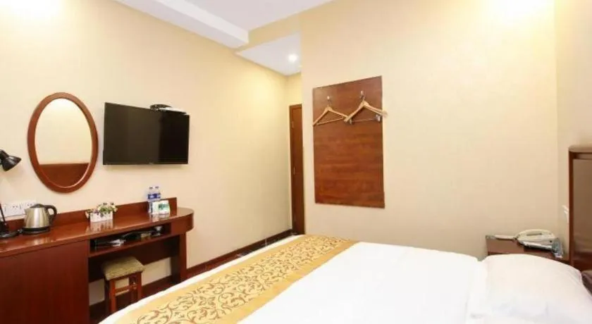 Bed in GreenTree Inn JiangSu NanJing South Railway Station South Square Express Hotel