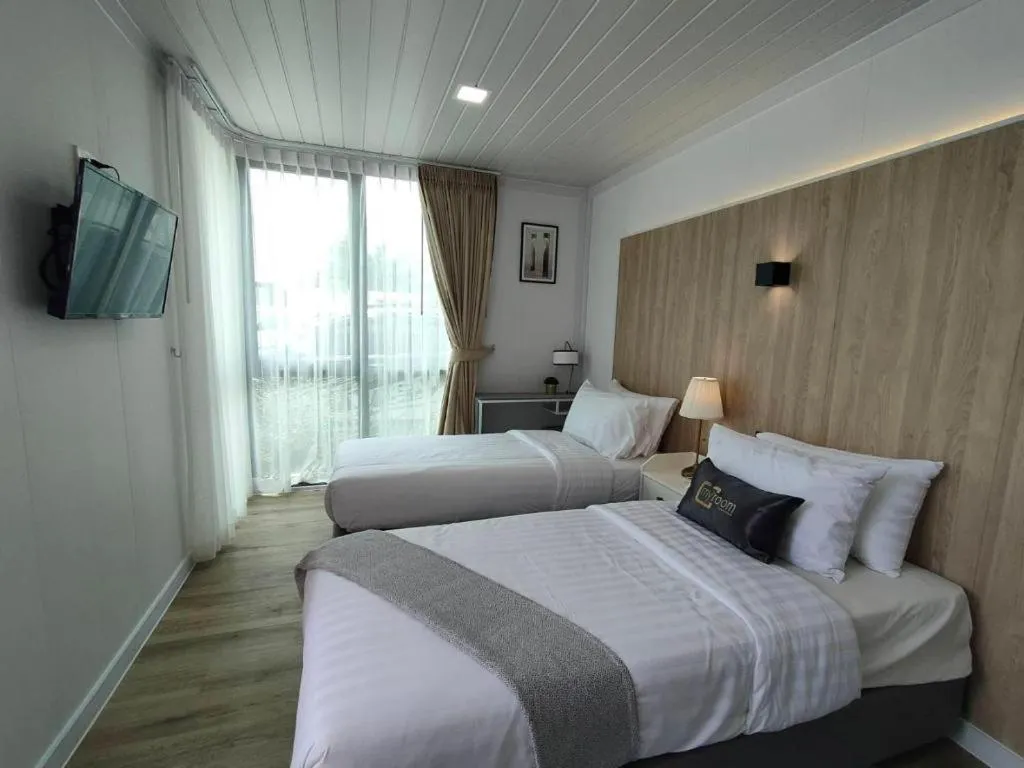 Bed in My Room by Sermsub