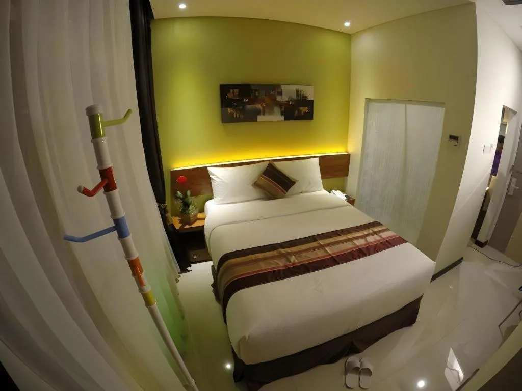 Bed in Biz Boulevard Hotel