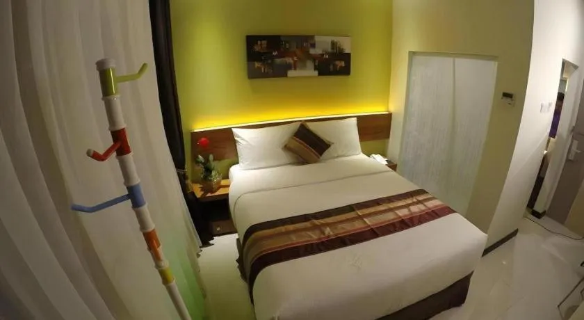 Bed in Biz Boulevard Hotel