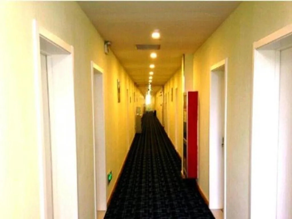 7 Days Inn Zibo Linzi District Tianqi Road Qina Studio