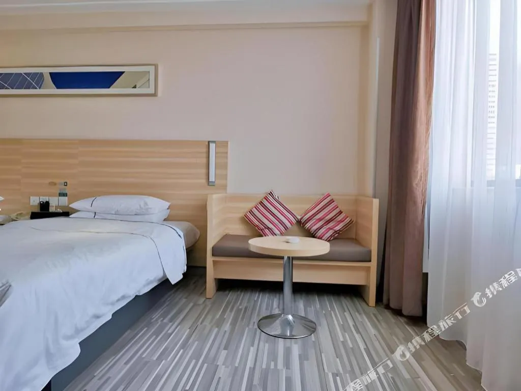 Bed in City Comfort Inn Guangzhou Jiaokou Metro Station