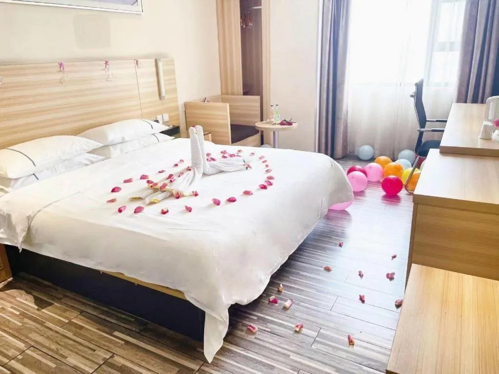 Bed in City Comfort Inn Guangzhou Jiaokou Metro Station