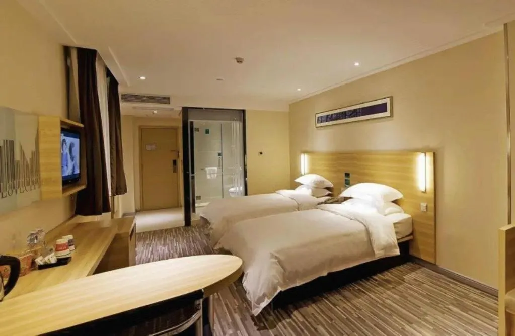 Bed in City Comfort Inn Guangzhou Jiaokou Metro Station