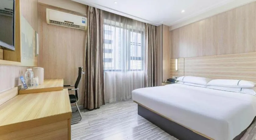 Bed in City Comfort Inn Guangzhou Jiaokou Metro Station