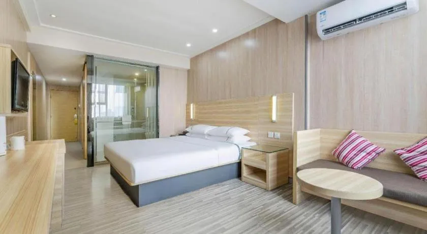 Bed in City Comfort Inn Guangzhou Jiaokou Metro Station