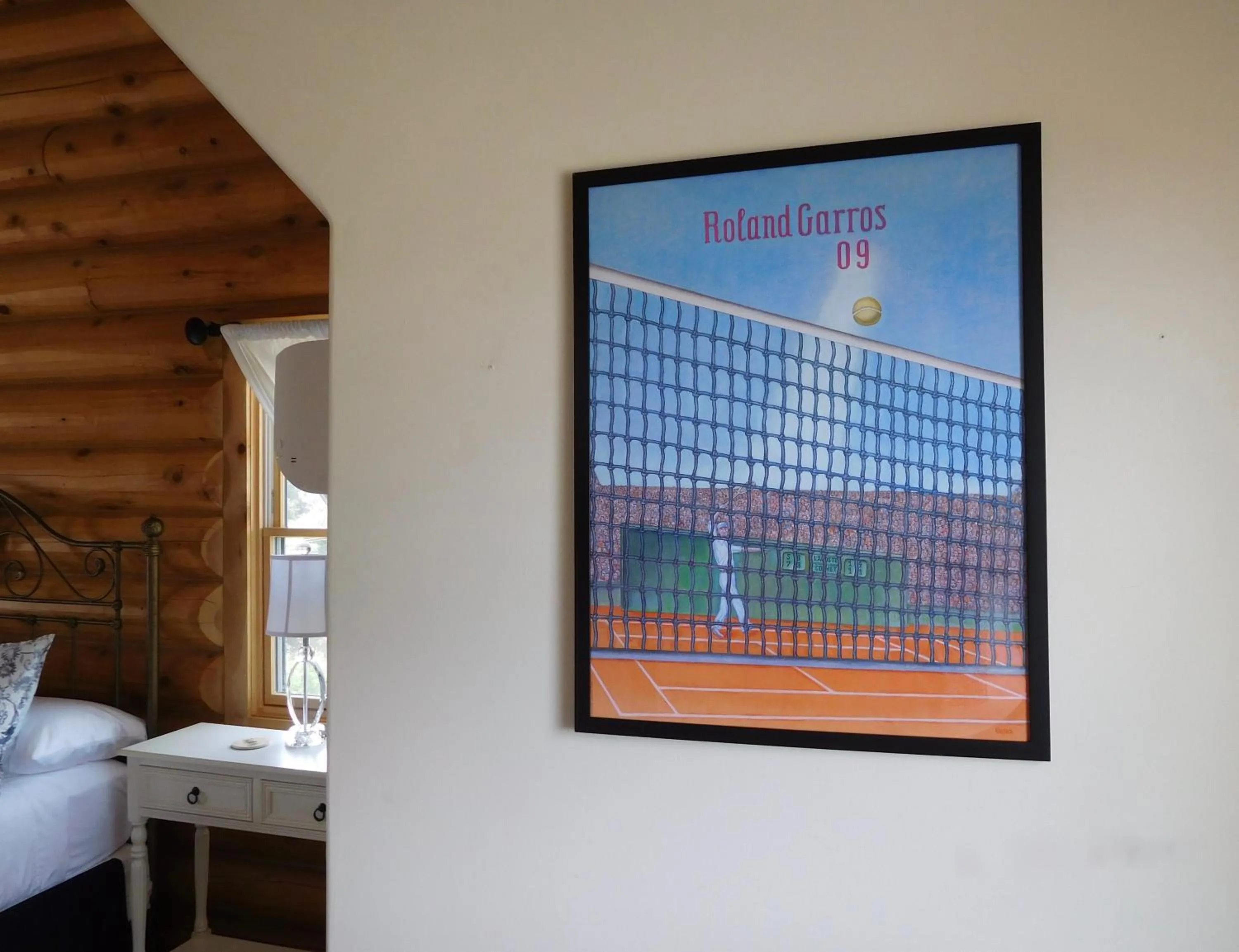 Logo/Certificate/Sign in Courtwood Inn