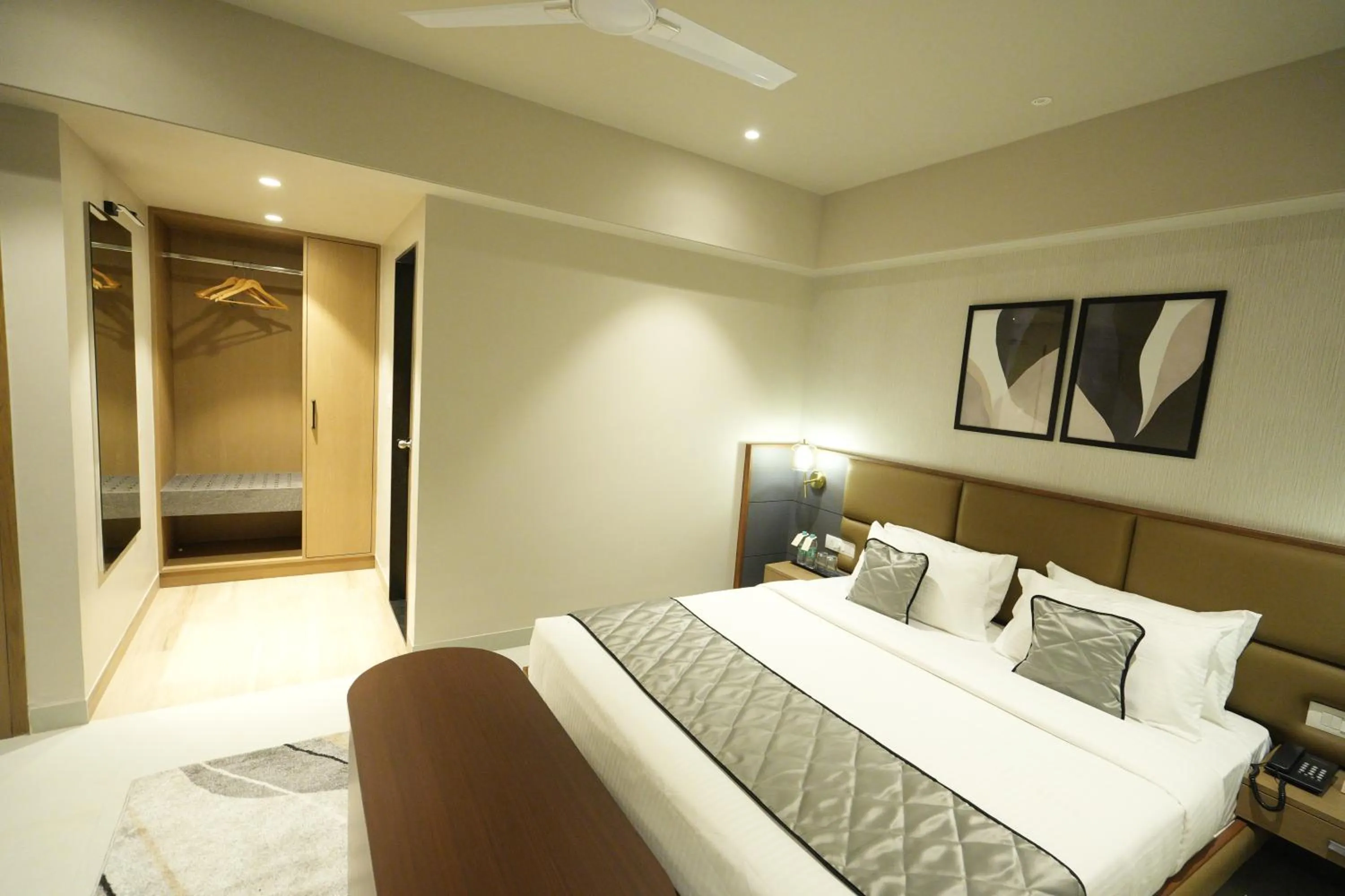 Bed in SIVANTA by BOMBAY GROUP OF HOTELS NAGPUR