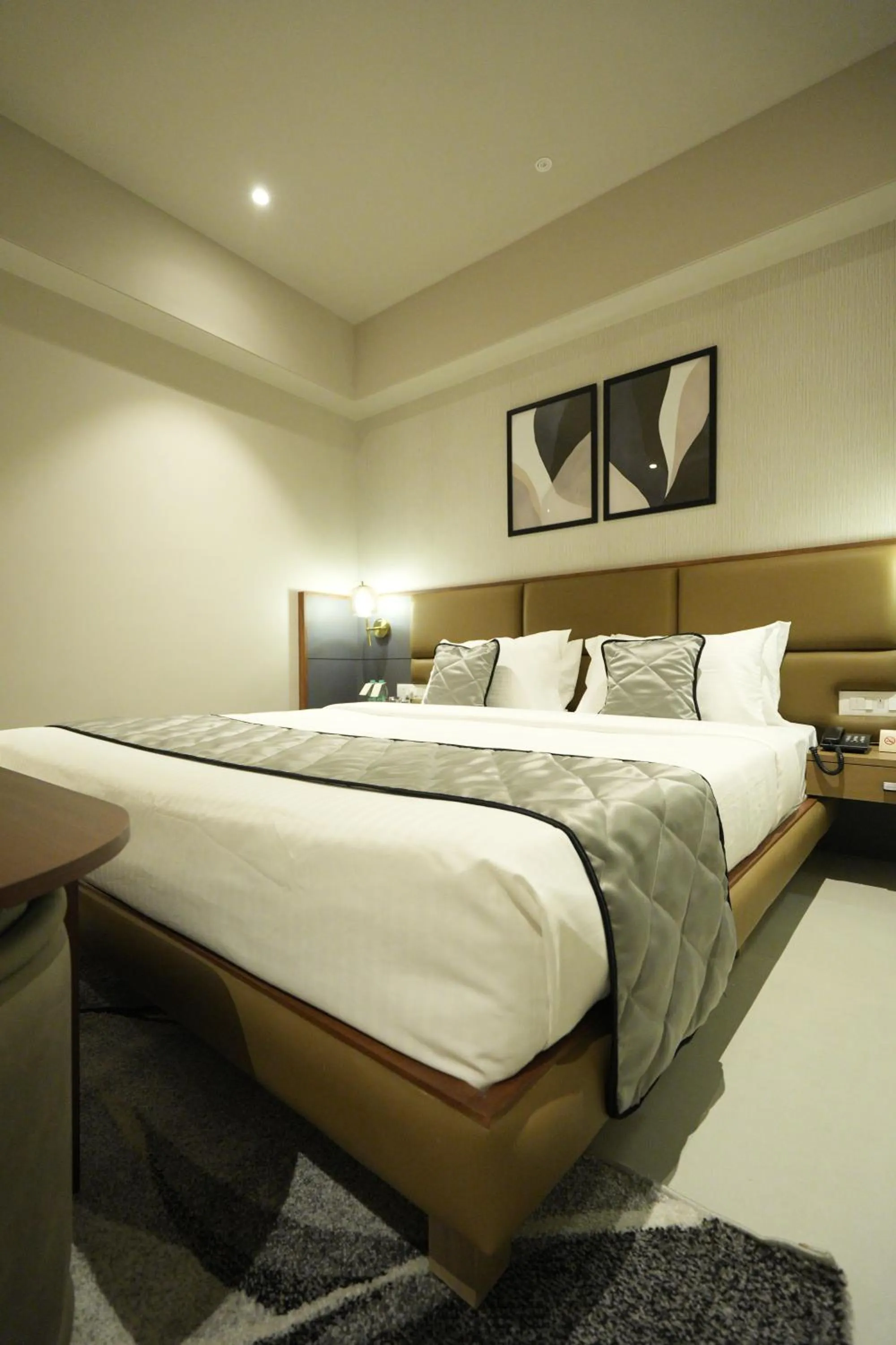 Bed in SIVANTA by BOMBAY GROUP OF HOTELS NAGPUR