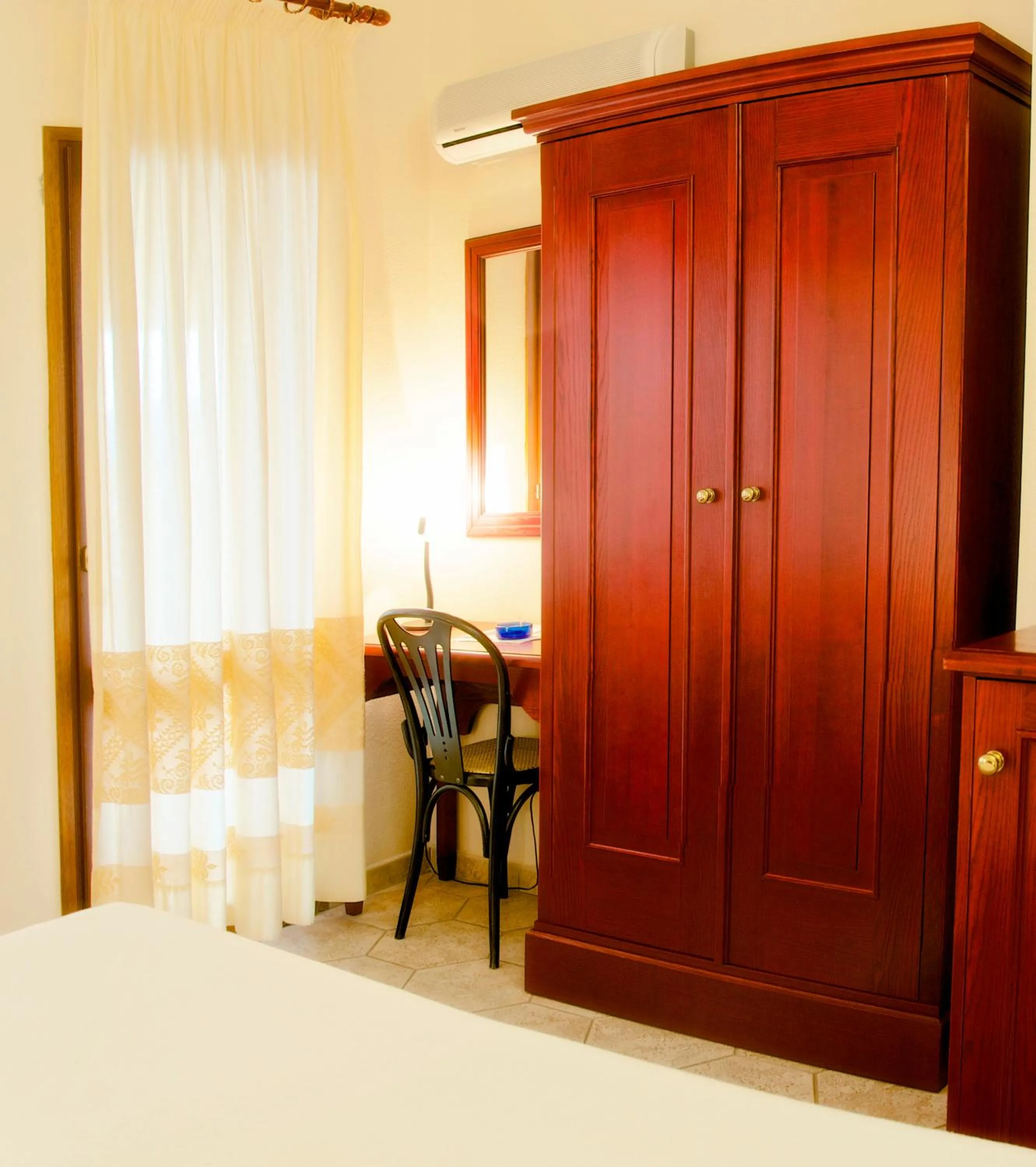 Bedroom, Bed in Parco Blu